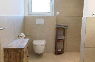 Ferienwohnung, 2 Zimmer, 4 bis 6 Personen, 67 qm, mit großem Balkon, entlang am Fluss, an der Aach, am Bodensee, nah am Naturschutzgebiet - Foto 16