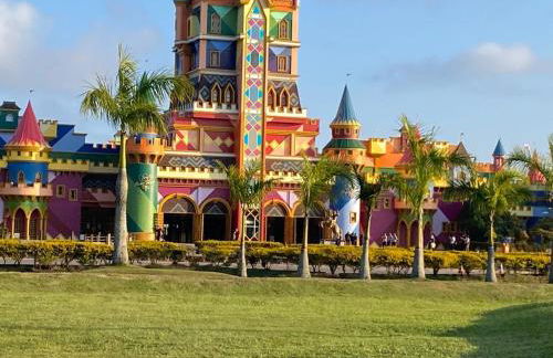 Piscina e Sinuca CASA Beto Carrero 500m do Parque 1 suite e 2 quartos 3bwc a 300m da Praia churrasqueira e estacionamento privado - Foto 44