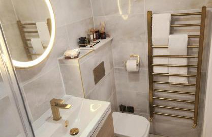 1-Bed Studio with Parking Ideal for Couples - Foto 19