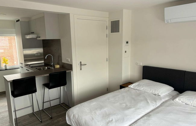 Cosy Apartment Near Center - Photo 2