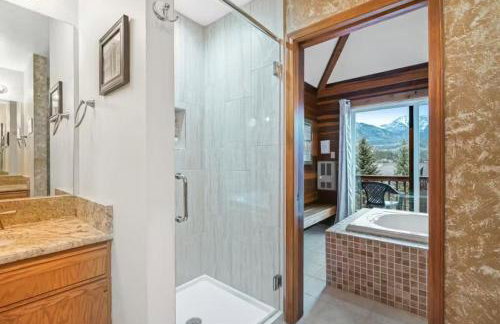 Mountain Condo w Views, Balconies and Fireplace - Foto 20