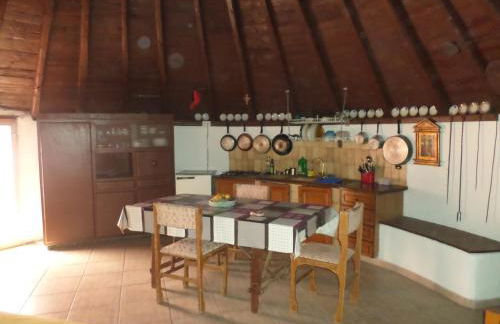 Pinnettu sardo tipica abitazione sarda in ecosistema insetti e animaletti simpatici in condivisione bagno esterno a 10metri Leggere attentamente Prima di prenotare - Foto 37