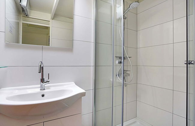 Bright Holiday Home in Lanaken near Lake with Garden - Foto 19