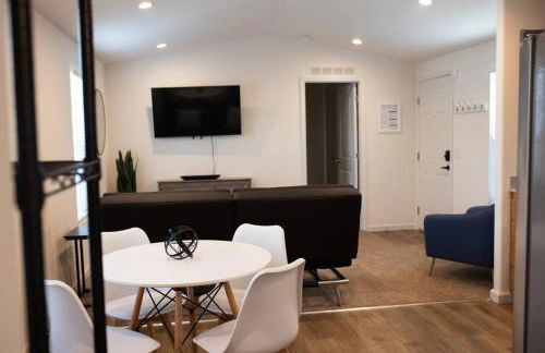 Modern 2-Bedroom Eucalyptus House - Foto 4