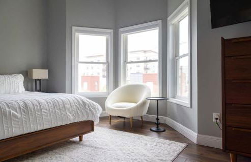 Lovely Modern 3BR-3BA Grove Home ABODEbucks - Photo 34