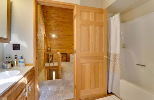 2 Mi to Elk Mountain Poconos Escape on 11 Acres! - Foto 16