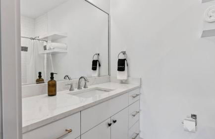 Delores House by AvantStay Movie Theater Outdoor Kitchen Modern East Austin Home near Downtown Breweries Live Music - Foto 24