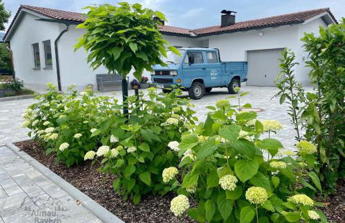 Ferienhaus AlmauBayern - mit Bergblick und großem Garten - Foto 58