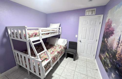 Disneyland Lux Villa 6BR 4BA Mini Golf Arcade Game - Foto 30