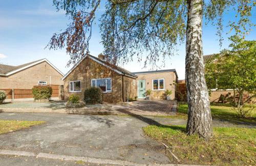 3 Bedroom Bungalow House Short Term Rental & Flexible Renting Lincoln With Free WiFi And Free Parking - Foto 2