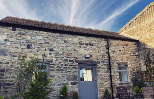 Phil's Cottage Sleeps 2 one dog by prior permission - Photo 1