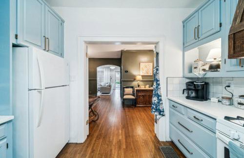 Hottub, Pool Table, Basketball, Firepit, Sleeps 8 - Photo 43