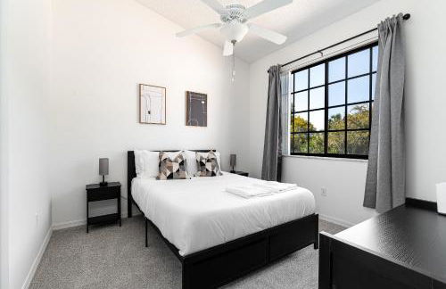 Newly renovated Townhome with King bed - Foto 9