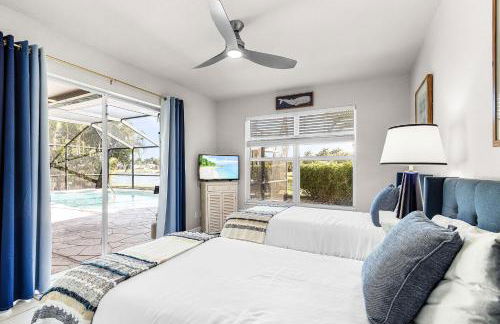 Lazy days and lake views. Beautiful Naples pool home - Foto 19