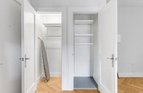 Blueground Baldwin washer nr Fresh Pond BOS-1240 - Photo 15