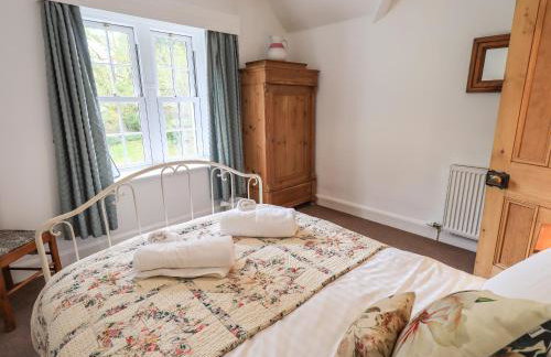 The Old Post House at Low Stott Park - Foto 19