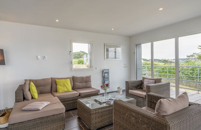 3 bedroom House in Plonévez-Porzay with garden and terrace - Photo 7