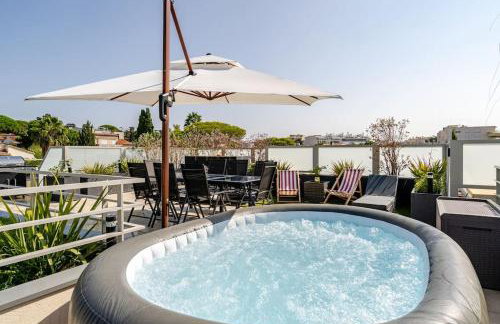 Newly Built Apartment with Pool, Walk to the Beach - Foto 29