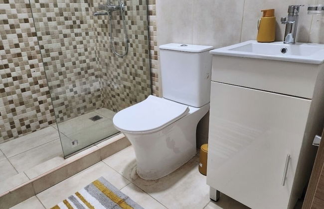 Spacious Luxury 3Bed Hse in Tema Netflix - Foto 44