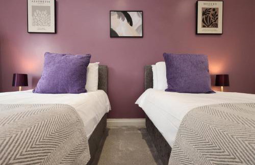 large 2 bed central apartment with balcony and private parking - Foto 37