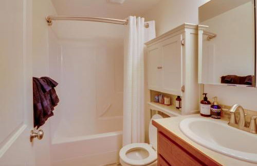 Beautiful Pet-Friendly Washougal Home with Fire Pit! - Foto 17