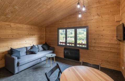 Chalet du Faubourg & Jacuzzi, proximité Gerardmer & La Bresse - Foto 17