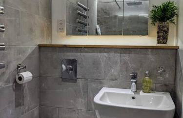 Detached 4 Bedroom Luxury Home - Foto 12