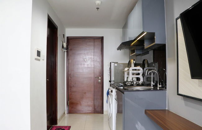 Beautiful Pool View Homey Spacious Studio At West Vista Apartment - Foto 8