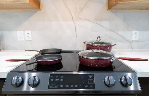 Urban Oasis with Top Houston Attractions nearby - Photo 42