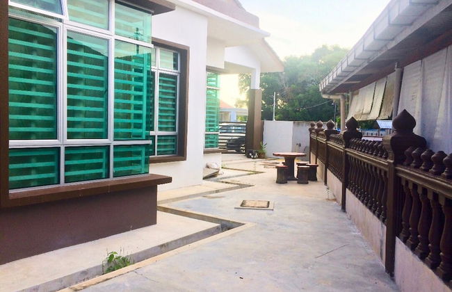 Seri Rendang Homestay Pekan Pahang - Photo 3