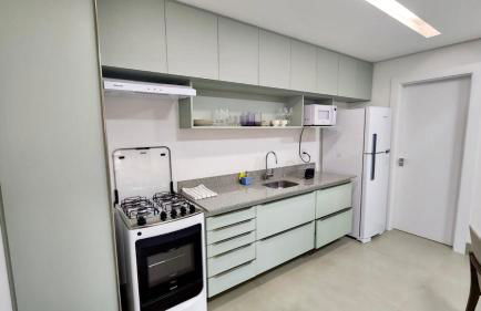 Estúdio com Quarto Privativo, TV e Cama Super King - Foto 11