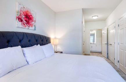 Luxury Modern Apt with Patio - Foto 16