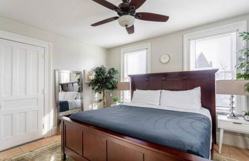 Revamped 3BR Apt with Easy Check-In Family-Friendly - Foto 34