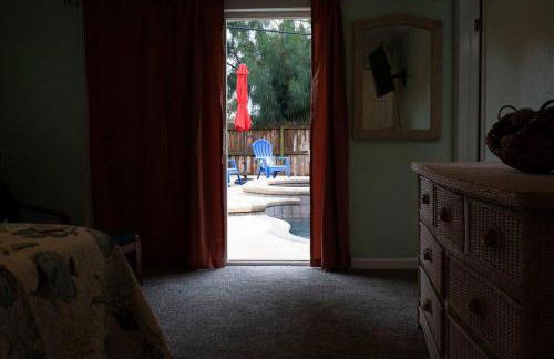 Pool & Spa Hideaway on the Space Coast - Foto 27