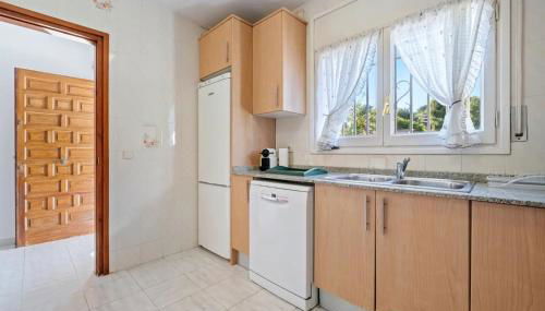 Chalet Individual Con Piscina, de 3 habitaciones en Coma-ruga - Foto 5, dishwasher