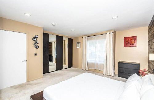 Luxury 3BR with Cabana Oasis Pool & Style - Foto 72