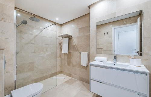 New and Modern Apartment in the heart of Puerto Banús - Photo 16