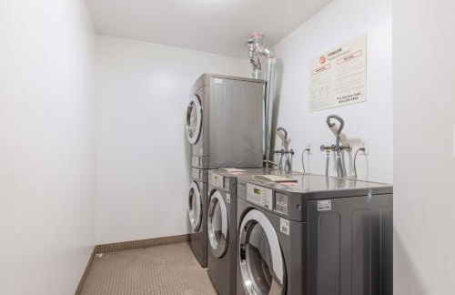 Blueground Van Vorst AC wd nr Liberty Park NYC-1838 - Foto 22