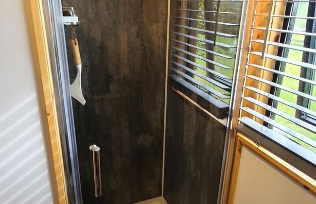 Shepherds Hut-1 Bed-hot Tub -views - Foto 4