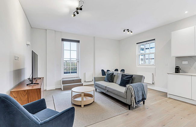Sunny 2-bed Flat in Chiswick - Foto 13