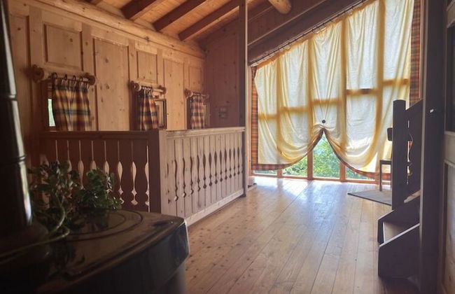 Belvilla by OYO Hilltop Chalet in Lamon With Views - Foto 37