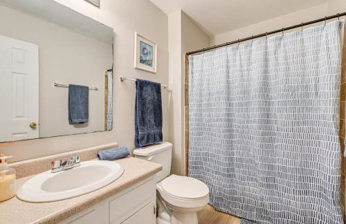 Cozy Family Retreat! Home in Charlotte Suburbs - Foto 17