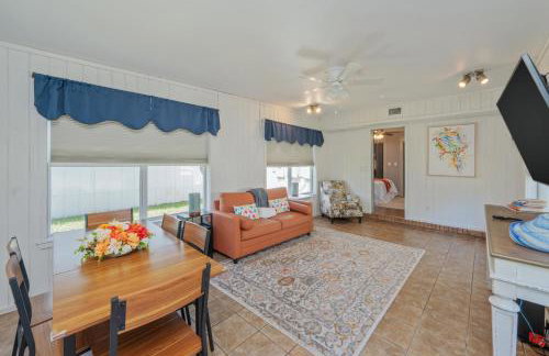Private Pool and 3BR Family Fun Home with Gazebo - Foto 43