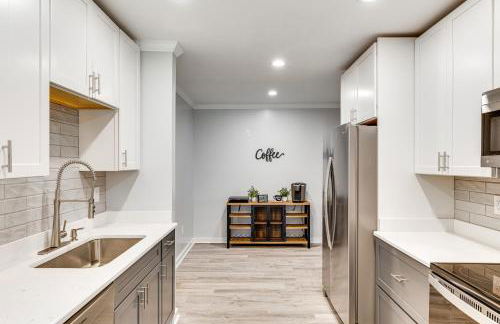 3 Mi to Camp Lejeune Home with Fire Pit and Grill! - Foto 8