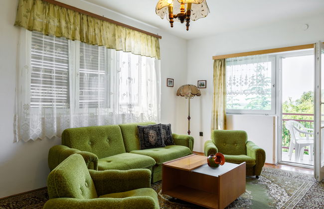 4 bedroom House in Fonyód with garden and terrace - Photo 8