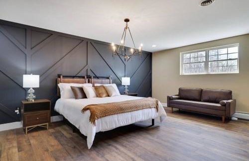 Luxe Lrg Pocono House for 18 Hot Tub/Gameroom/Pool - Foto 64