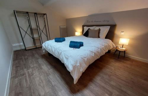 "Le petit bonheur" Gîte van 4 tot 12 personen met privé vijver van 2Ha - Foto 11