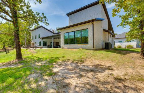 Relax Fireside! Waterfront Malakoff Home with Pool - Foto 40