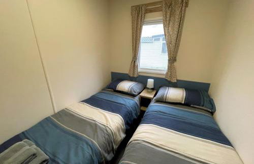 Cosy 3BR Getaway in Beautiful Country Park - Pass the Keys - Foto 16