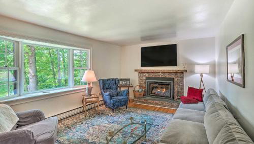 Stockbridge Home Walk to Town Beach! - Foto 2